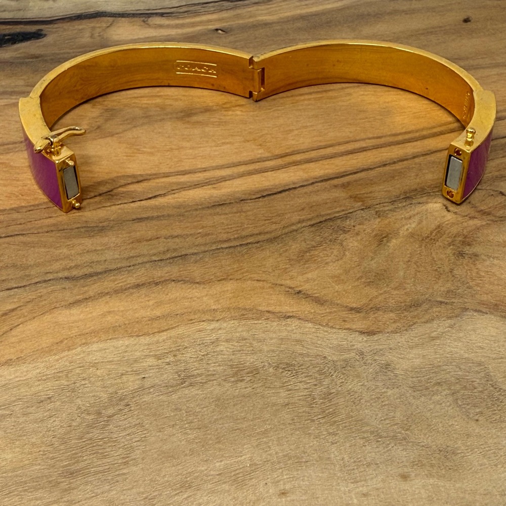 Coach Purple Enamel Gold Tone Hinge Bangle Bracelet Designer Classic Chic Luxury - Picture 5 of 9